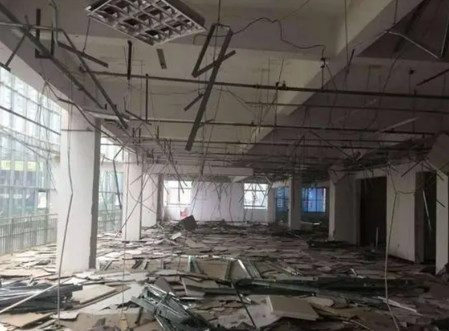 青浦区办公楼拆除的过程中需注意的几个安全问题